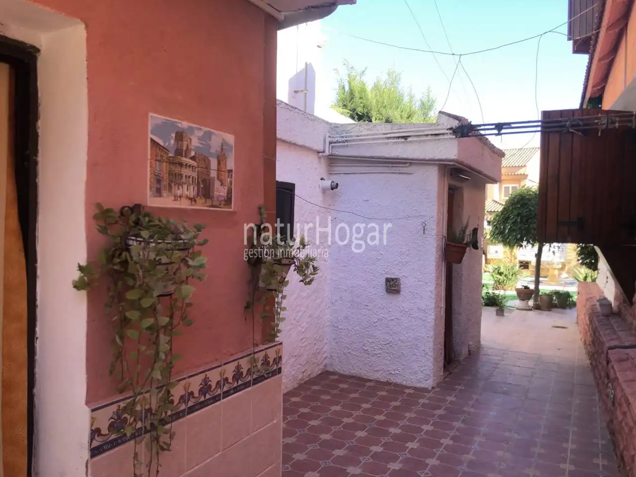 Vista exterior de Casa o xalet de lloguer en Paterna amb Aire condicionat, Calefacció i Jardí privat