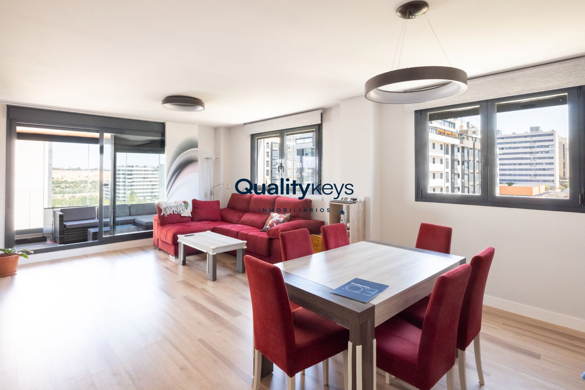 Sala d'estar de Pis en venda en  Madrid Capital amb Aire condicionat, Calefacció i Parquet
