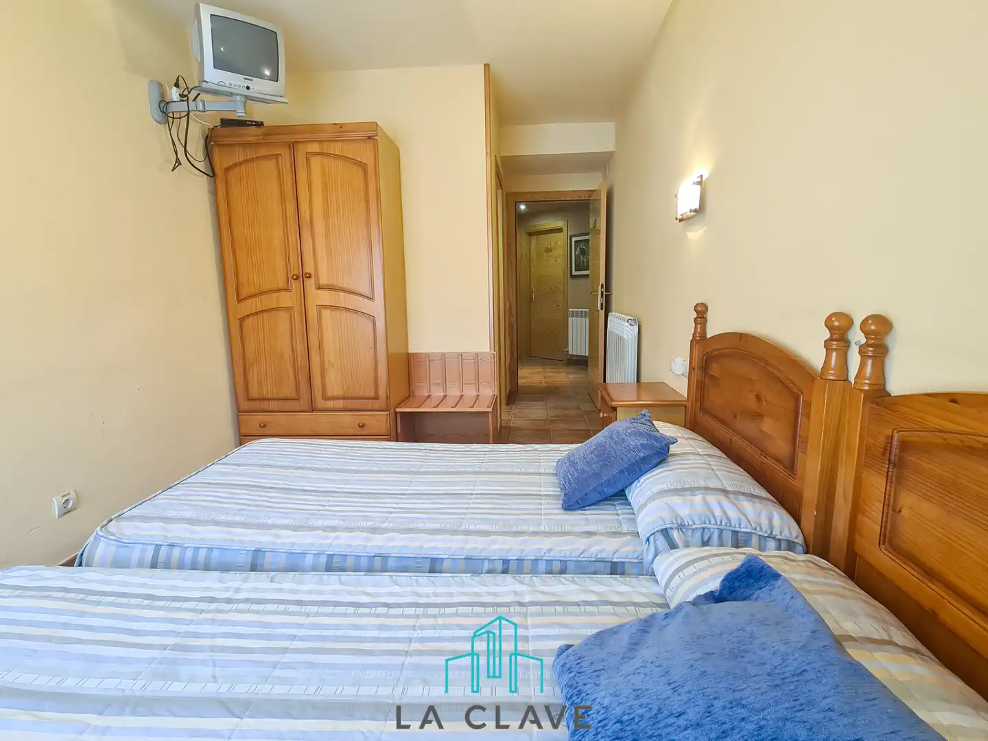 Schlafzimmer von Gebäude zum Verkauf in Planoles