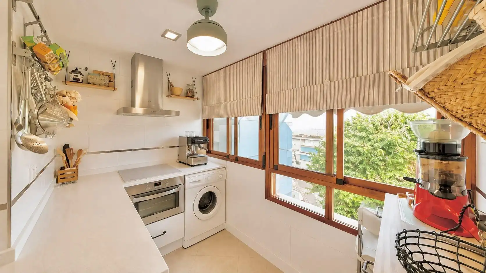 Cuina de Apartament en venda en Fuenlabrada amb Aire condicionat, Calefacció i Jardí privat