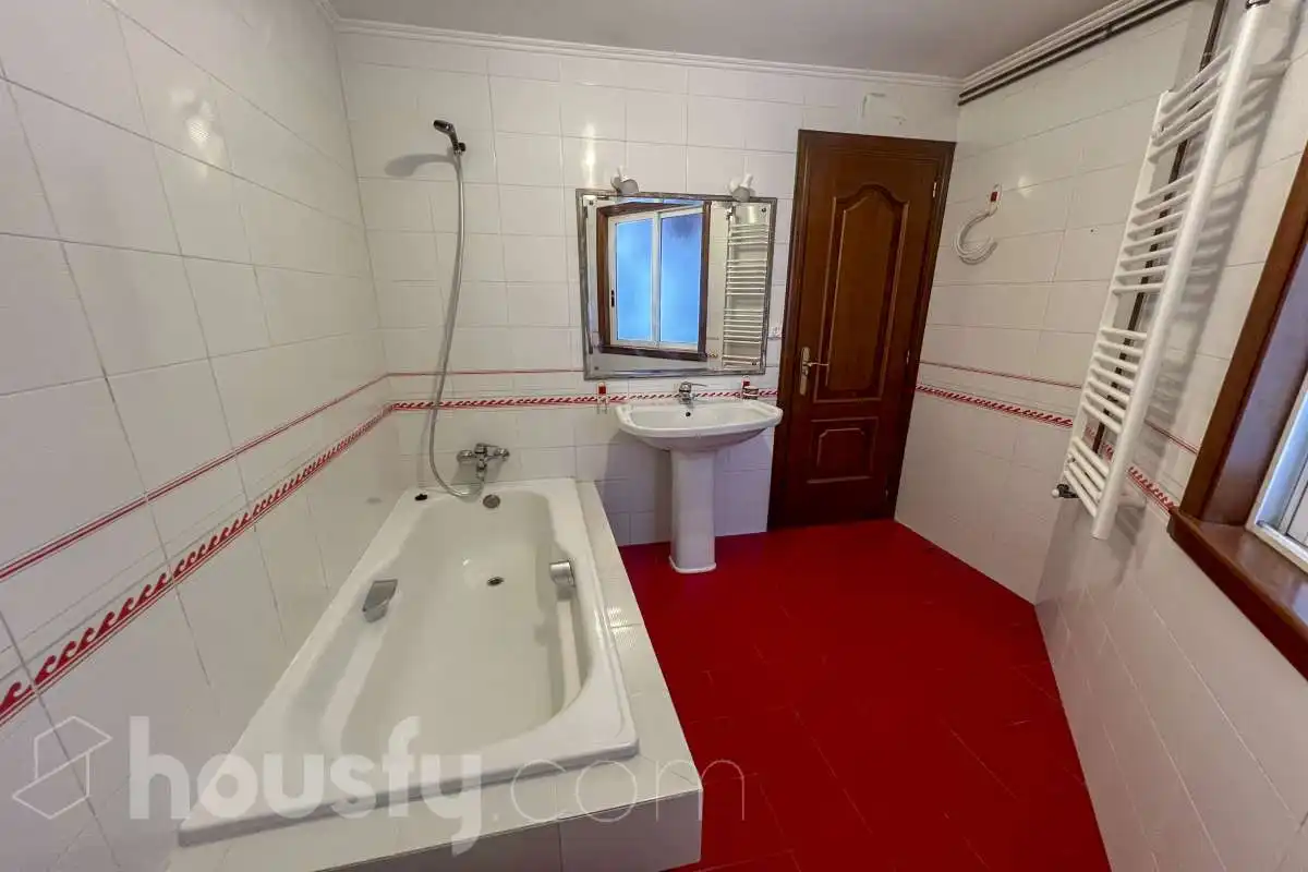 Bany de Pis en venda en Ferrol amb Aire condicionat, Calefacció i Parquet