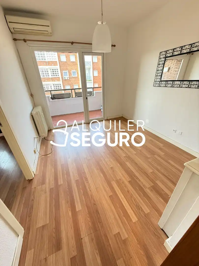 Habitación de Piso de alquiler en Madrid con Aire acondicionado, Calefacción y Terraza