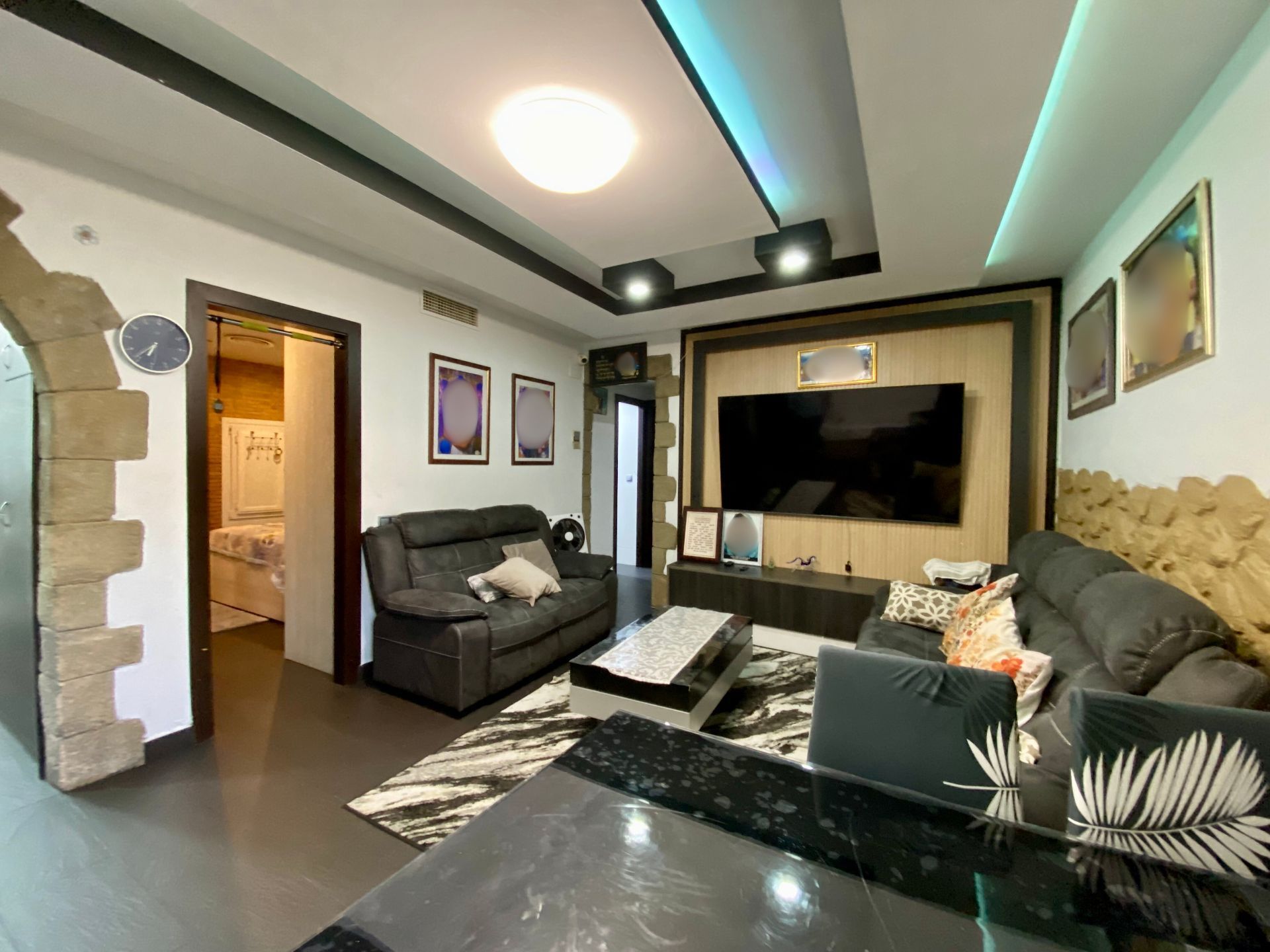 Living room of Flat for sale in Girona Capital  with Air Conditioner, Heating and Storage room