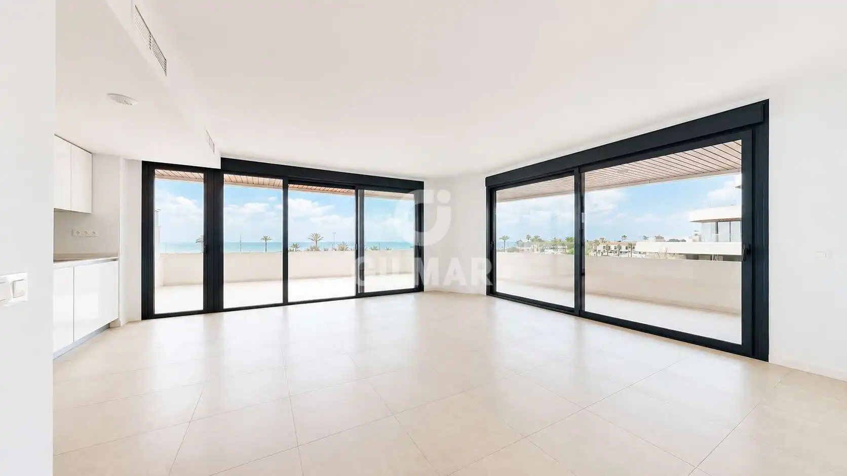 Sala de estar de Piso en venta en Torremolinos con Calefacción, Jardín privado y Trastero