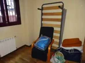 Schlafzimmer von Wohnung zur Miete in Gijón  mit Heizung, Parkett und Möbliert
