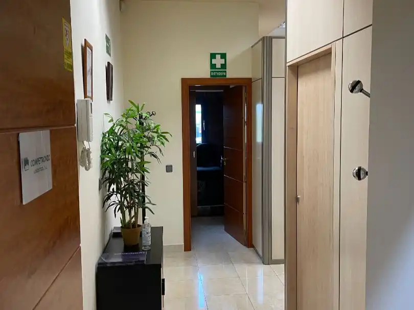 Office for sale in Alcalá de Henares  with Air Conditioner, Heating and Furnished