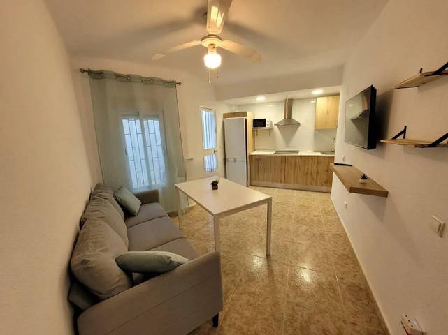 Piso en Venta en Huerta de la Reina - Trassierra