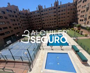 Swimming pool of Flat to rent in  Madrid Capital  with Heating, Storage room and Swimming Pool