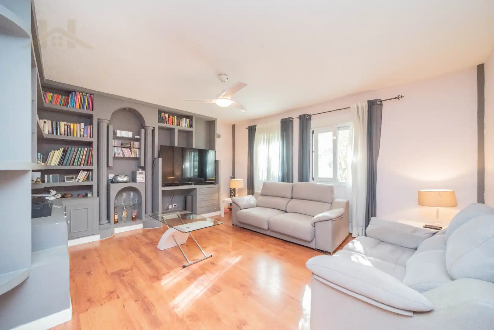 Wohnzimmer von Wohnung zum Verkauf in Villanueva del Pardillo mit Klimaanlage, Heizung und Parkett