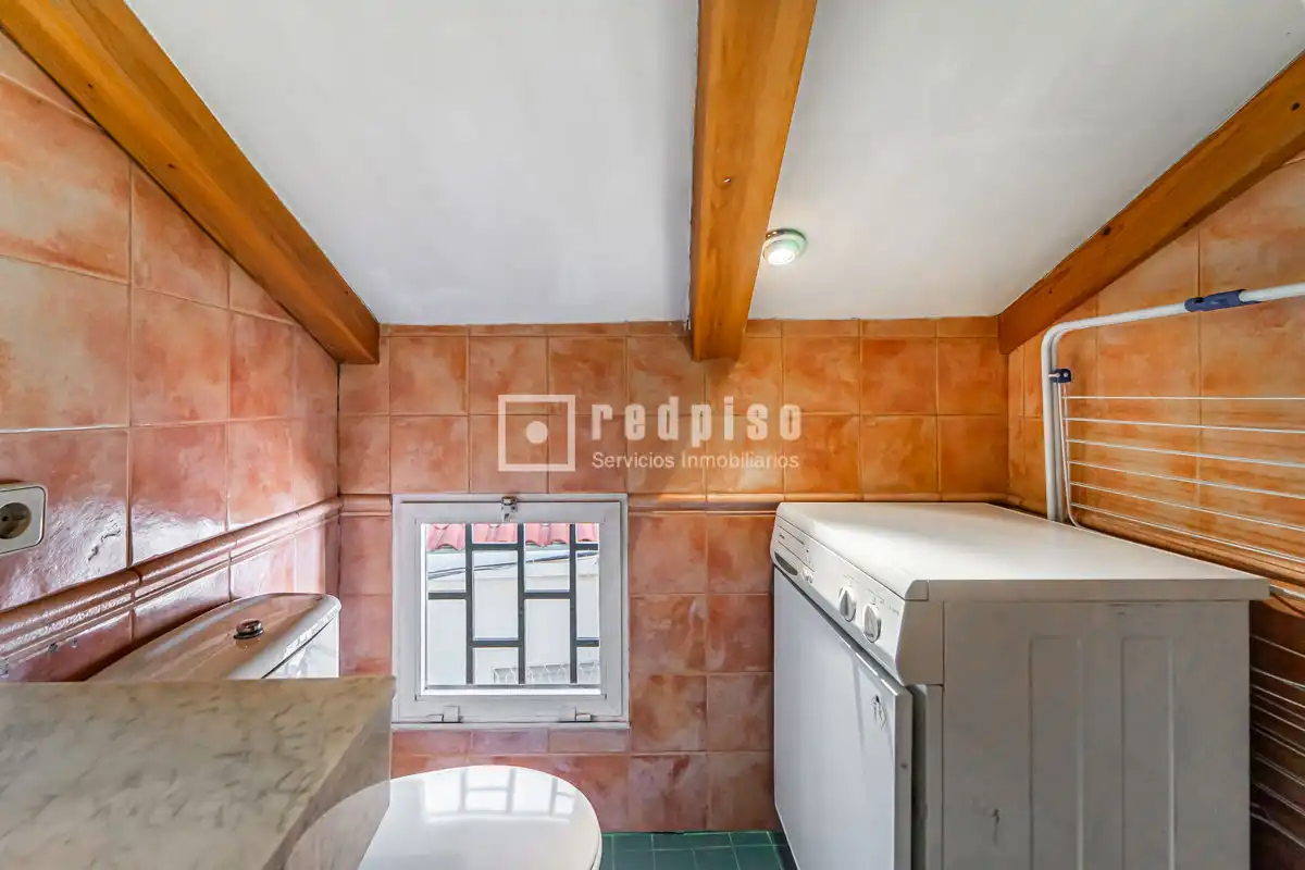 Kitchen of Study for rent in Madrid  with Air Conditioner, Parquet flooring and Terrace
