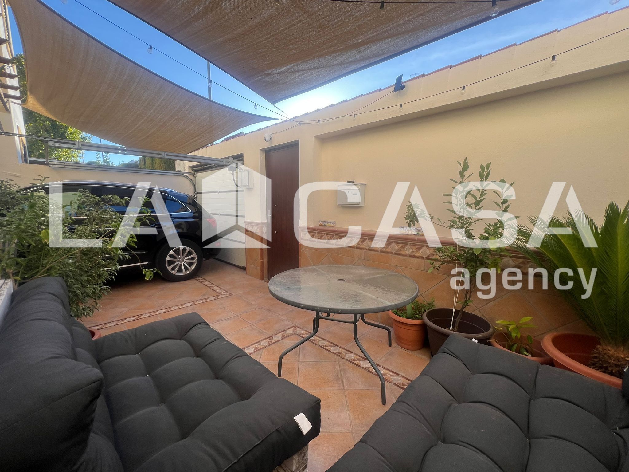 Terrassa de Casa adosada en venda en Dos Hermanas