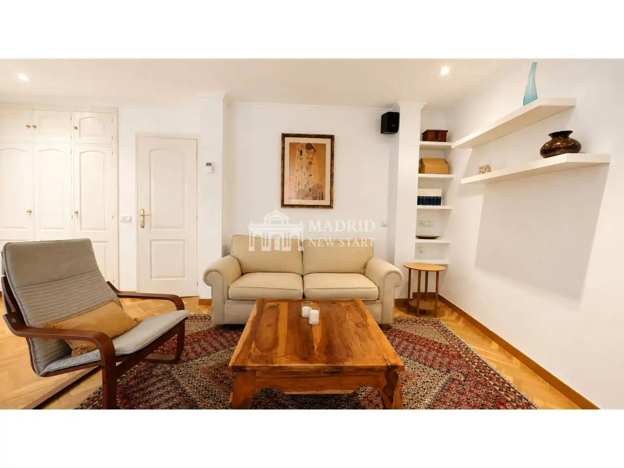 Sala d'estar de Pis de lloguer en Madrid amb Aire condicionat, Calefacció i Parquet