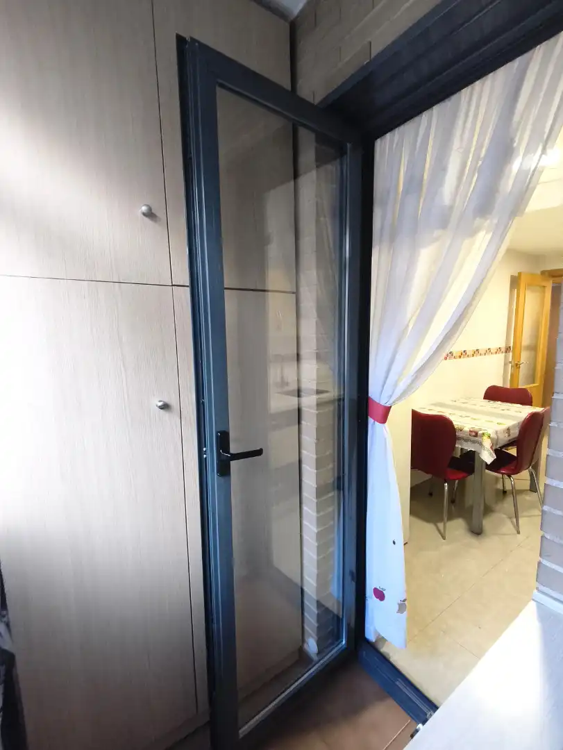 Flat for sale in Parla  with Air Conditioner, Heating and Terrace