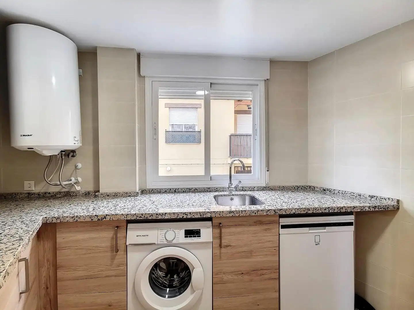 Kitchen of Flat for sale in La Zubia  with Furnished and Balcony