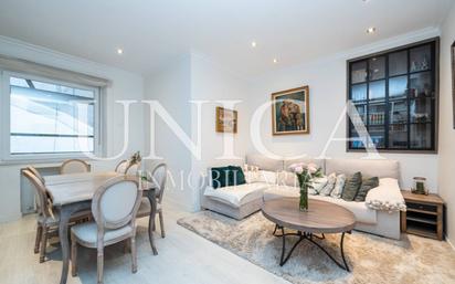 Living room of Flat for sale in  Madrid Capital  with Air Conditioner, Heating and Storage room