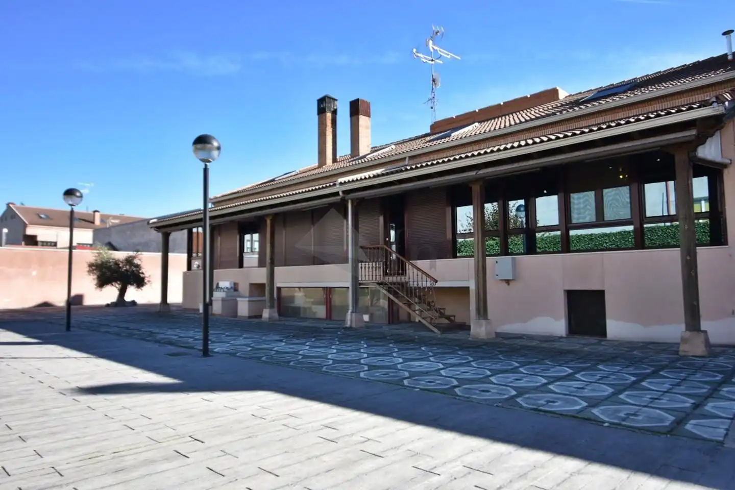 Vista exterior de Casa o xalet en venda en Íscar amb Calefacció, Parquet i Piscina