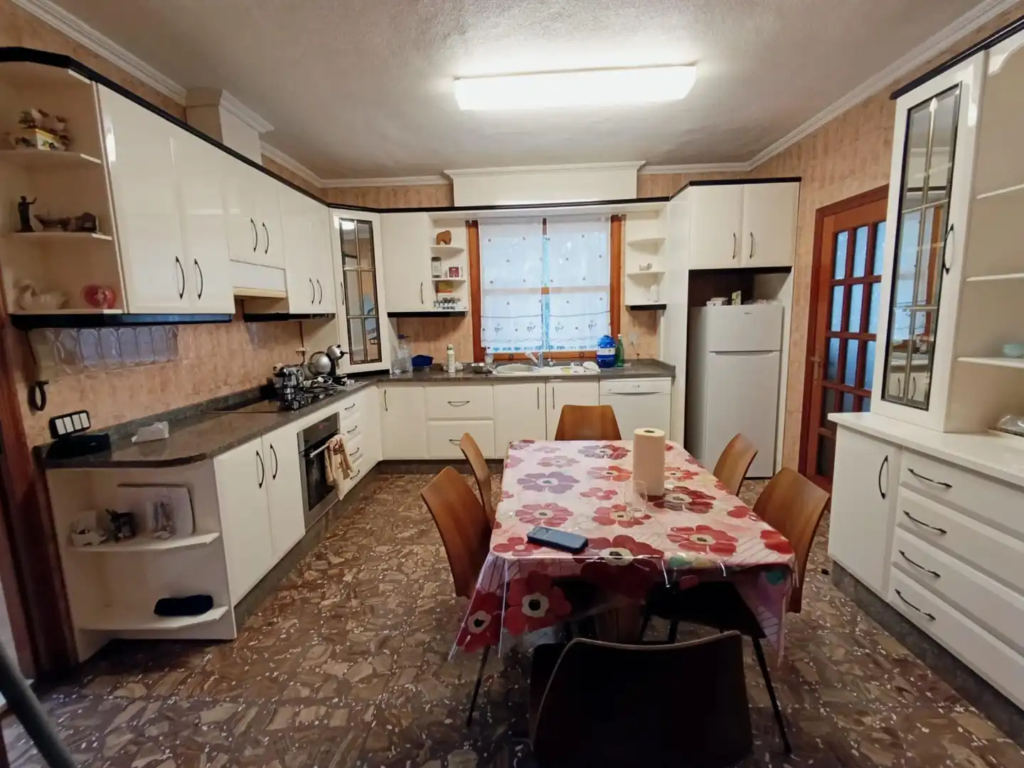 Cuina de Casa o xalet en venda en Elche / Elx amb Jardí privat, Terrassa i Traster
