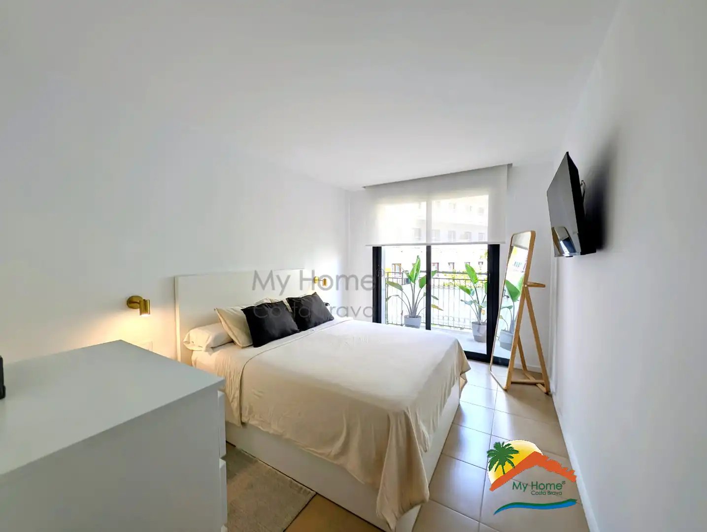 Schlafzimmer von Wohnung zum Verkauf in Lloret de Mar mit Klimaanlage, Heizung und Möbliert