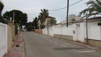 Vista exterior de Casa o xalet en venda en Cambrils amb Aire condicionat, Calefacció i Jardí privat
