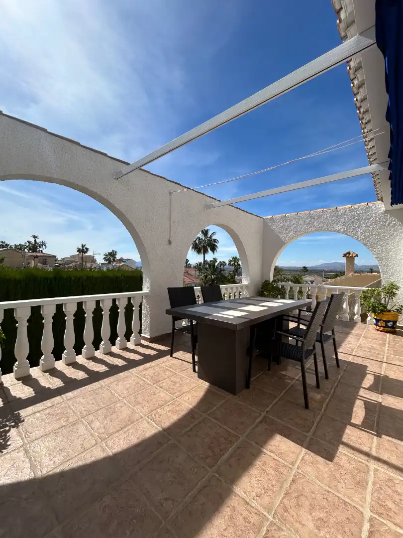 Casa o chalet en venta en Calle Luxemburgo, Monte y Mar