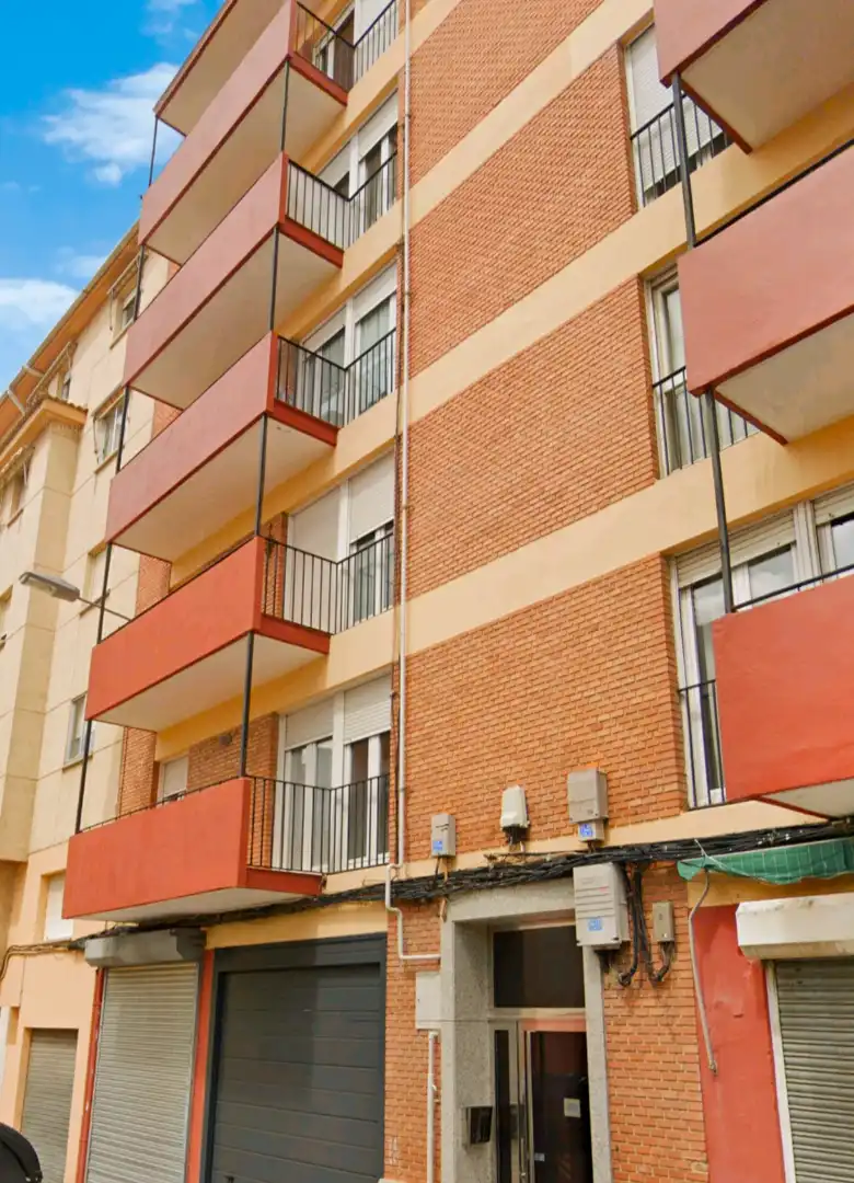 Vista exterior de Piso en venta en Palencia con Calefacción, Terraza y Horno