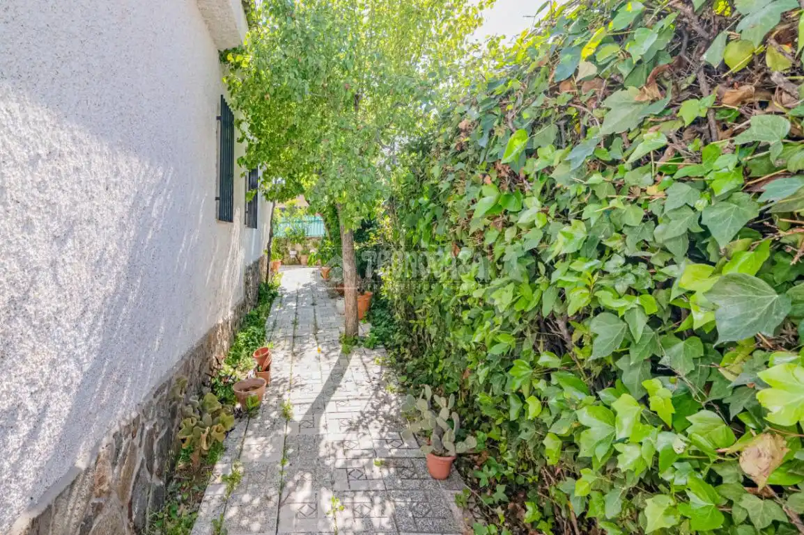 Außenansicht von Haus oder Chalet zum Verkauf in Villa de Otura mit Terrasse
