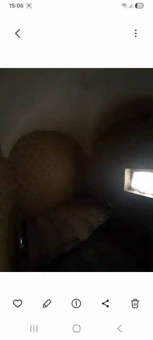 Casa adosada en venda en Madroñera