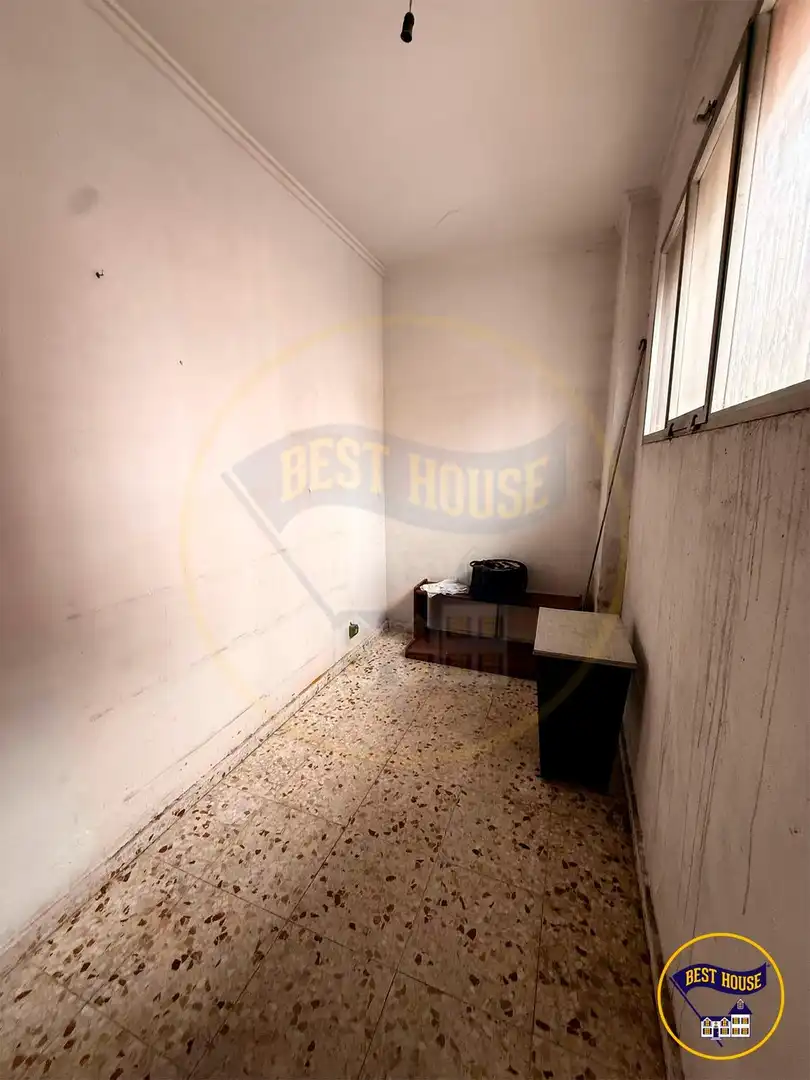 Local en venta en Calle de Barcelona, Reyes Católicos - Paseo San Antonio