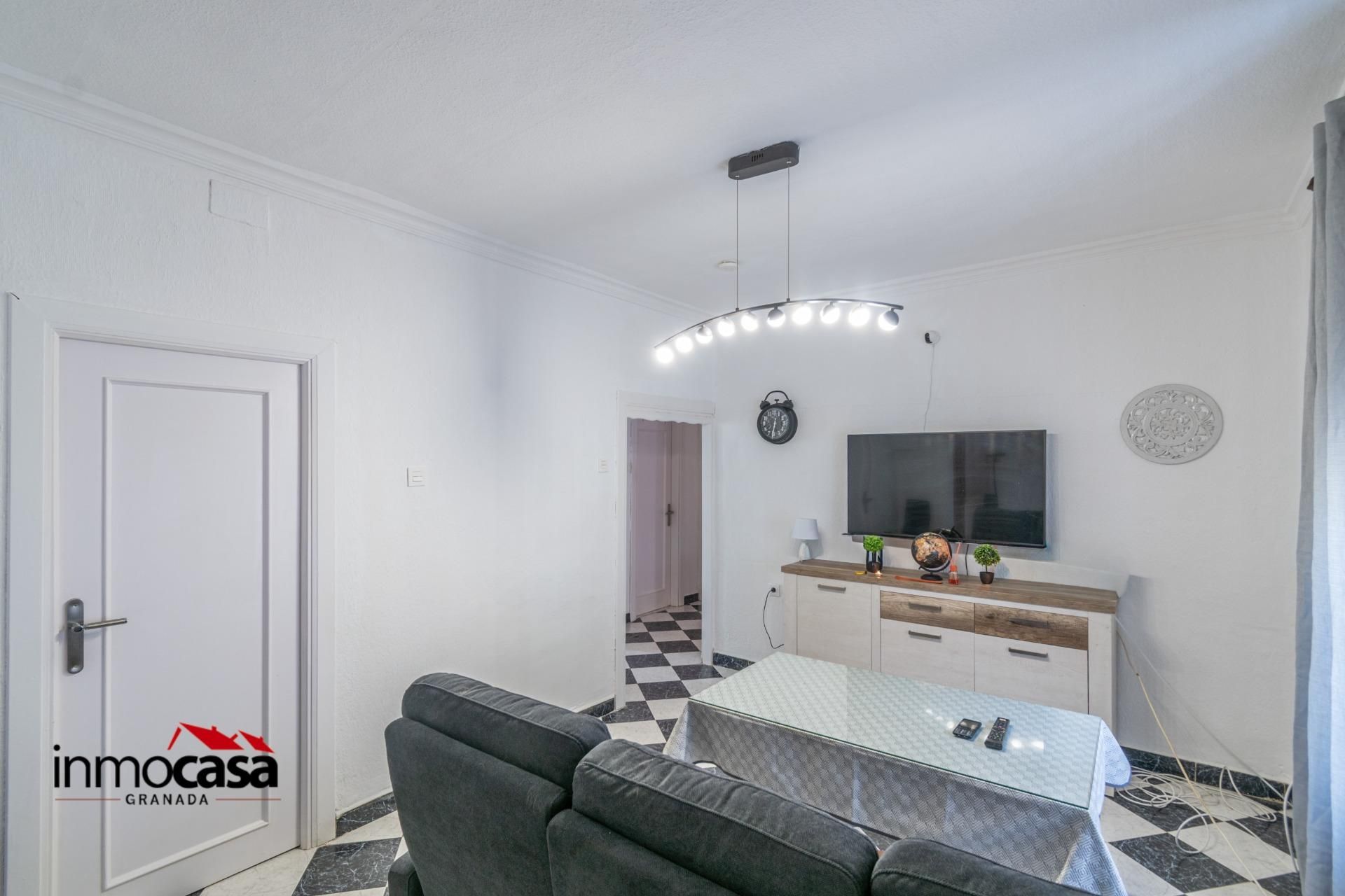 Sala d'estar de Pis en venda en  Granada Capital