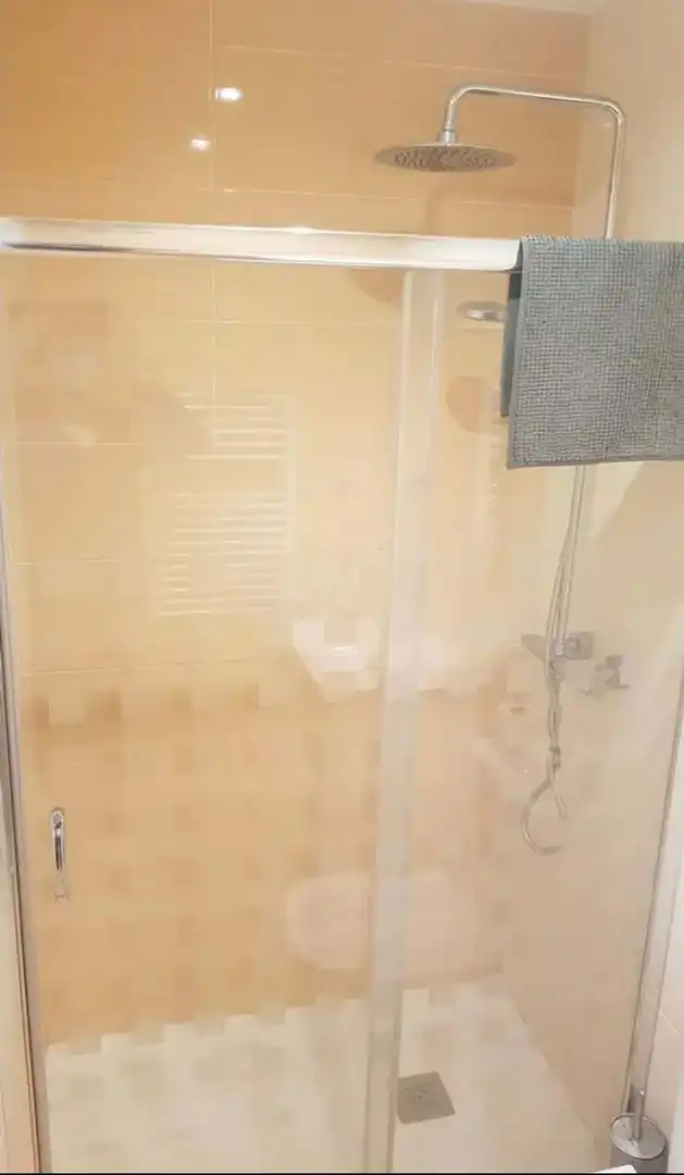 Baño de Piso en venta en Oviedo  con Calefacción y Piscina
