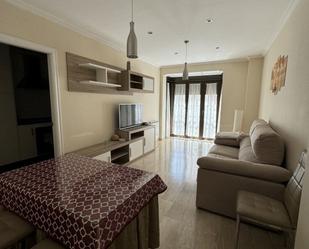 Sala d'estar de Pis de lloguer en Linares amb Aire condicionat i Balcó