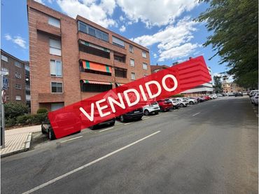 Pis amb piscina en venda a San Antonio