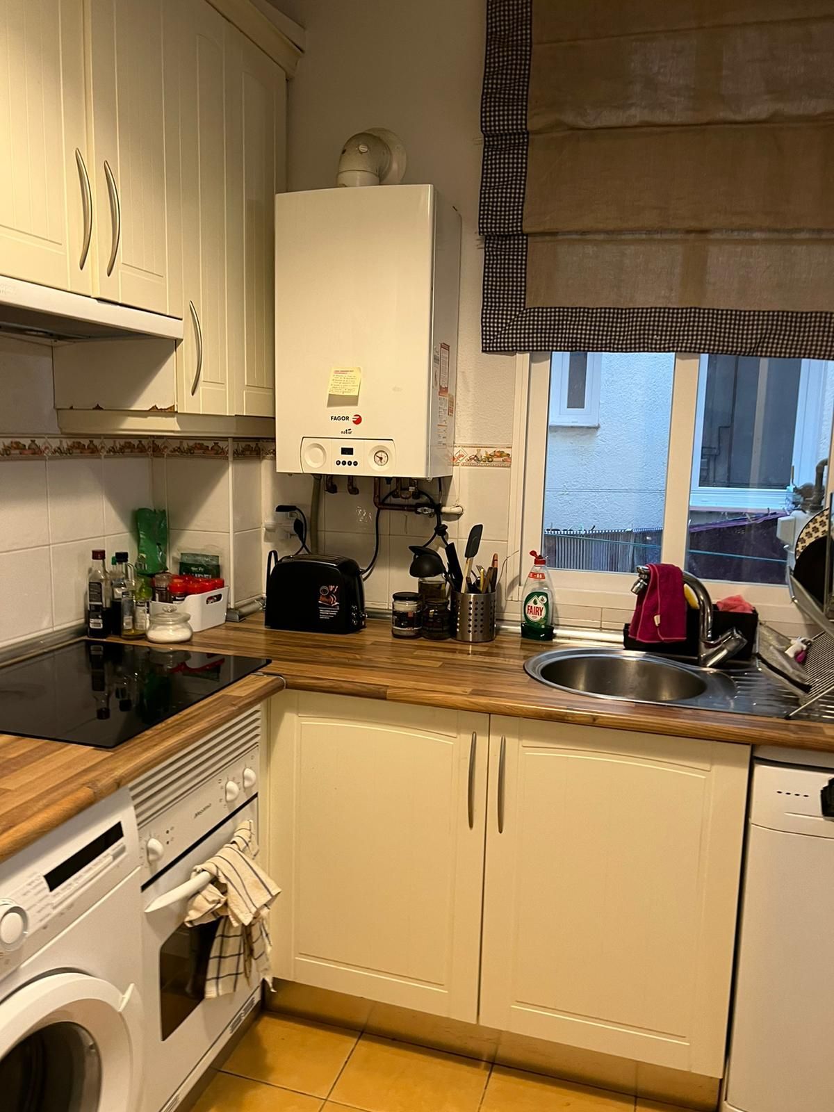 Cuina de Pis de lloguer en  Madrid Capital amb Aire condicionat, Calefacció i Parquet