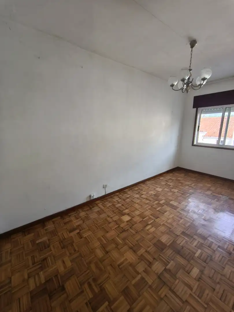 Bedroom of Apartments for sale in Santiago de Compostela   with Heating and Parquet flooring