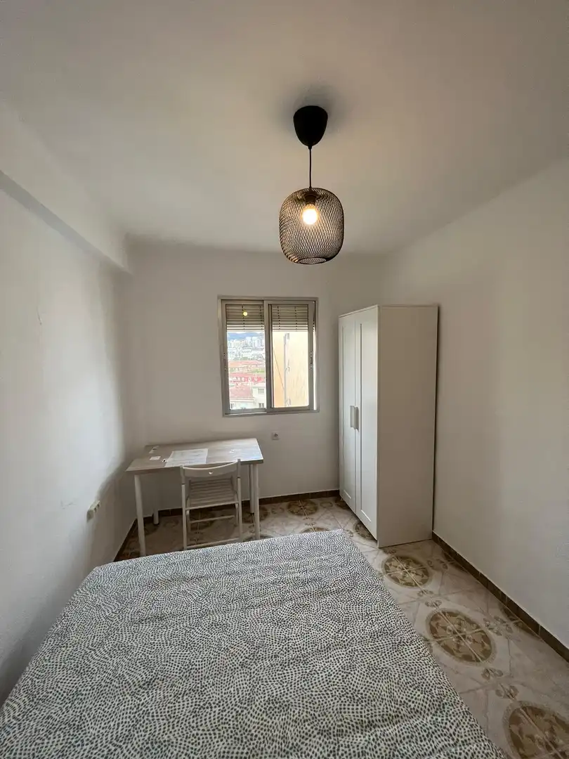 Room in N/A, -1, La Unión - Cruz de Humilladero - Los Tilos