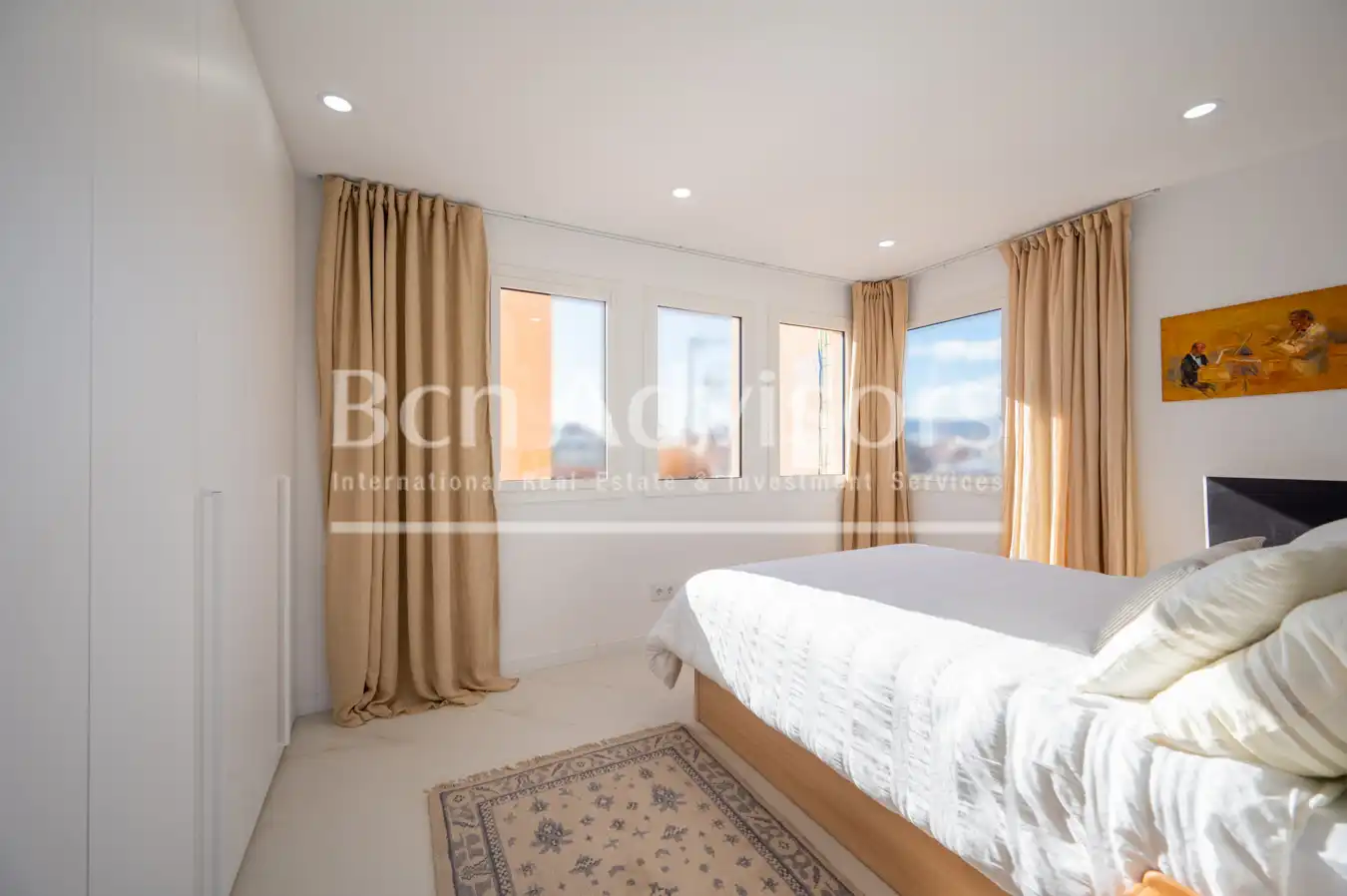 Schlafzimmer von Dachboden zum Verkauf in Barcelona mit Klimaanlage, Heizung und Terrasse
