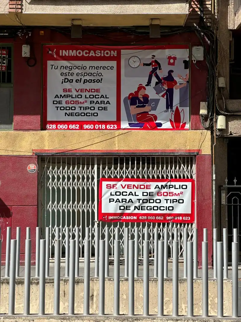 Local commercial à vendre à Avinguda de la República Argentina 13
