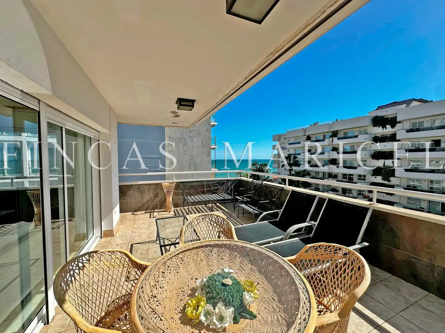 Terraza de Ático en venta en Sitges con Aire acondicionado, Calefacción y Terraza