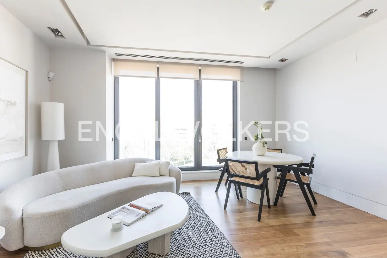 Sala d'estar de Pis de lloguer en Madrid amb Aire condicionat, Calefacció i Parquet