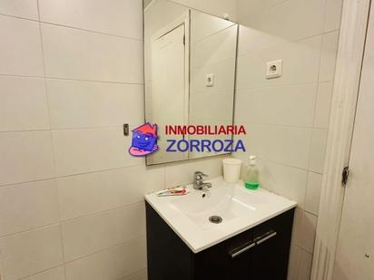 Bathroom of Flat for sale in Bilbao 