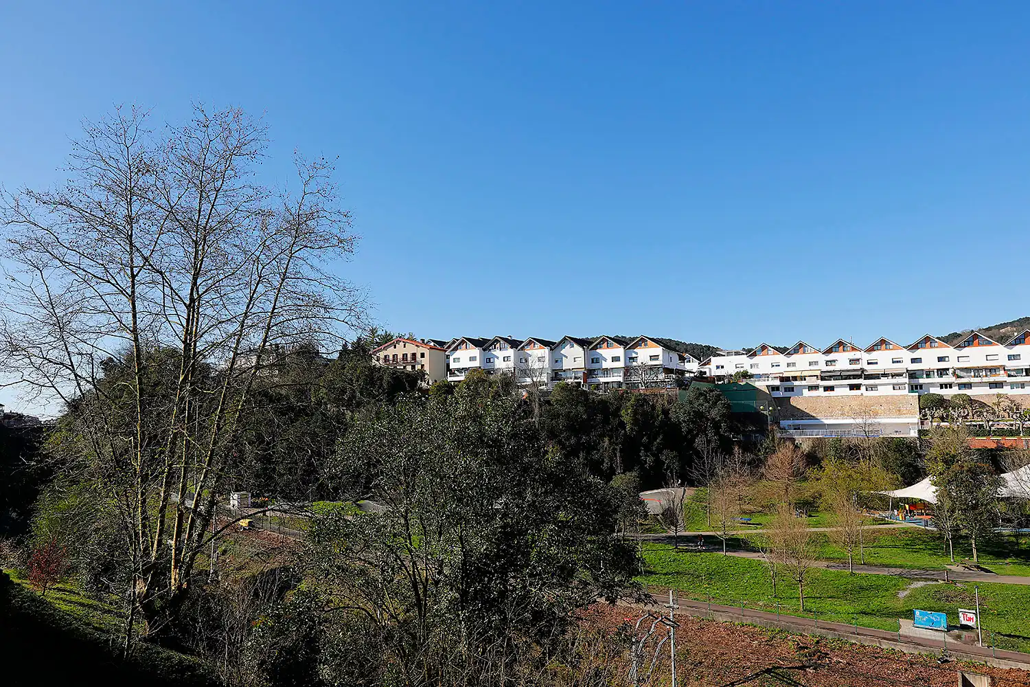 Vista exterior de Dúplex en venda en Donostia - San Sebastián  amb Aire condicionat, Terrassa i Moblat