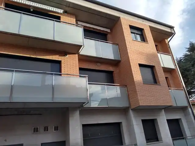 Piso en venta en C/ Angel Guimera, Manlleu