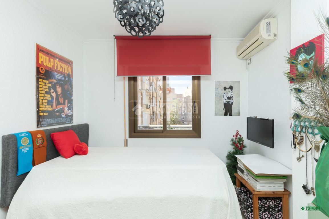 Habitación de Piso en venta en  Almería Capital con Aire acondicionado, Terraza y Amueblado