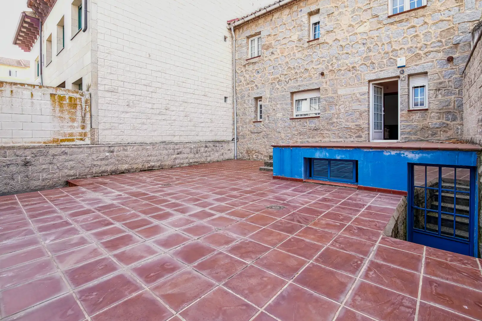 Terraza de Casa adosada en venta en Ávila con Calefacción, Trastero y Amueblado