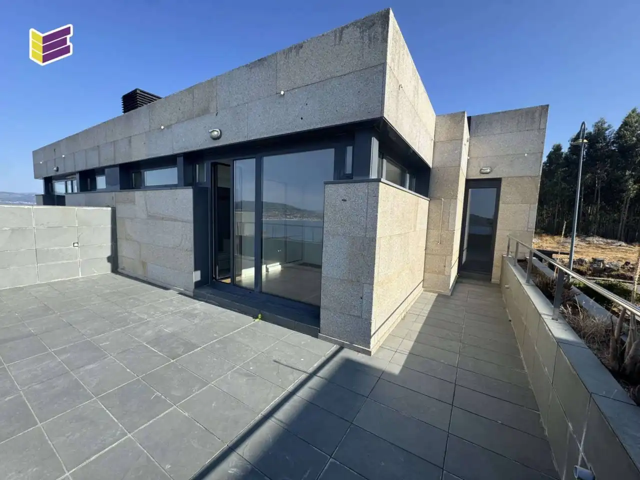 Vista exterior de Dúplex en venta en Baiona con Terraza, Trastero y Balcón