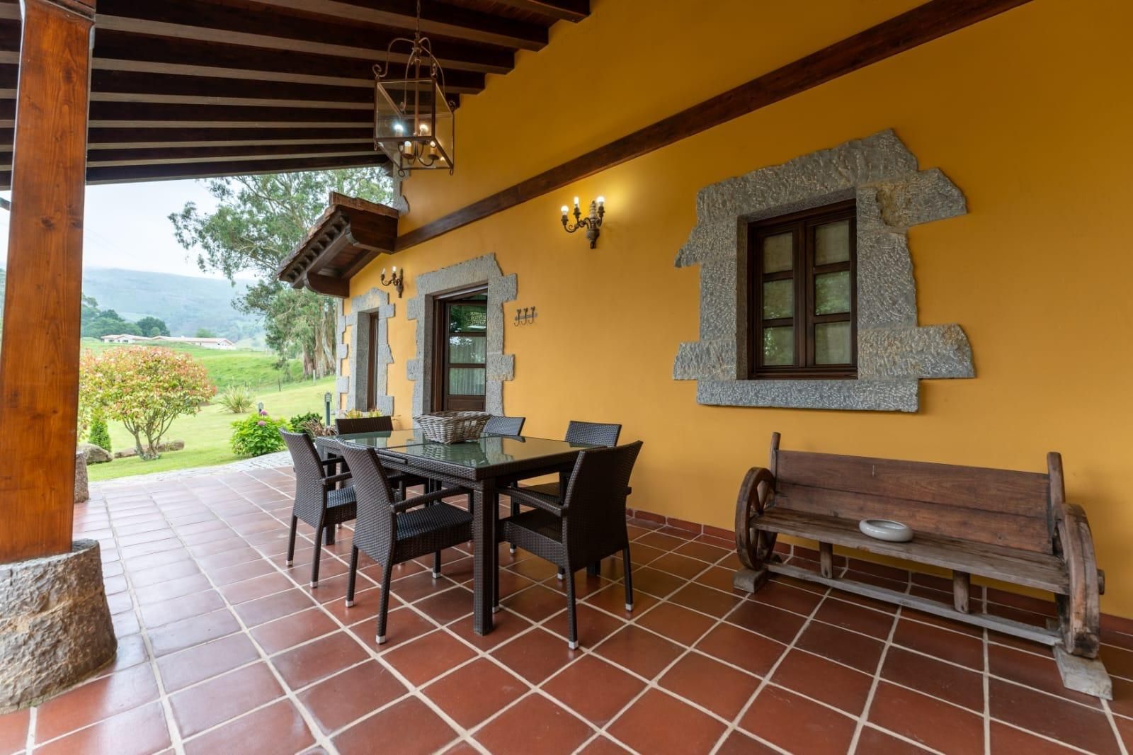 Terrassa de Finca rústica en venda en Ribadedeva amb Calefacció, Jardí privat i Terrassa