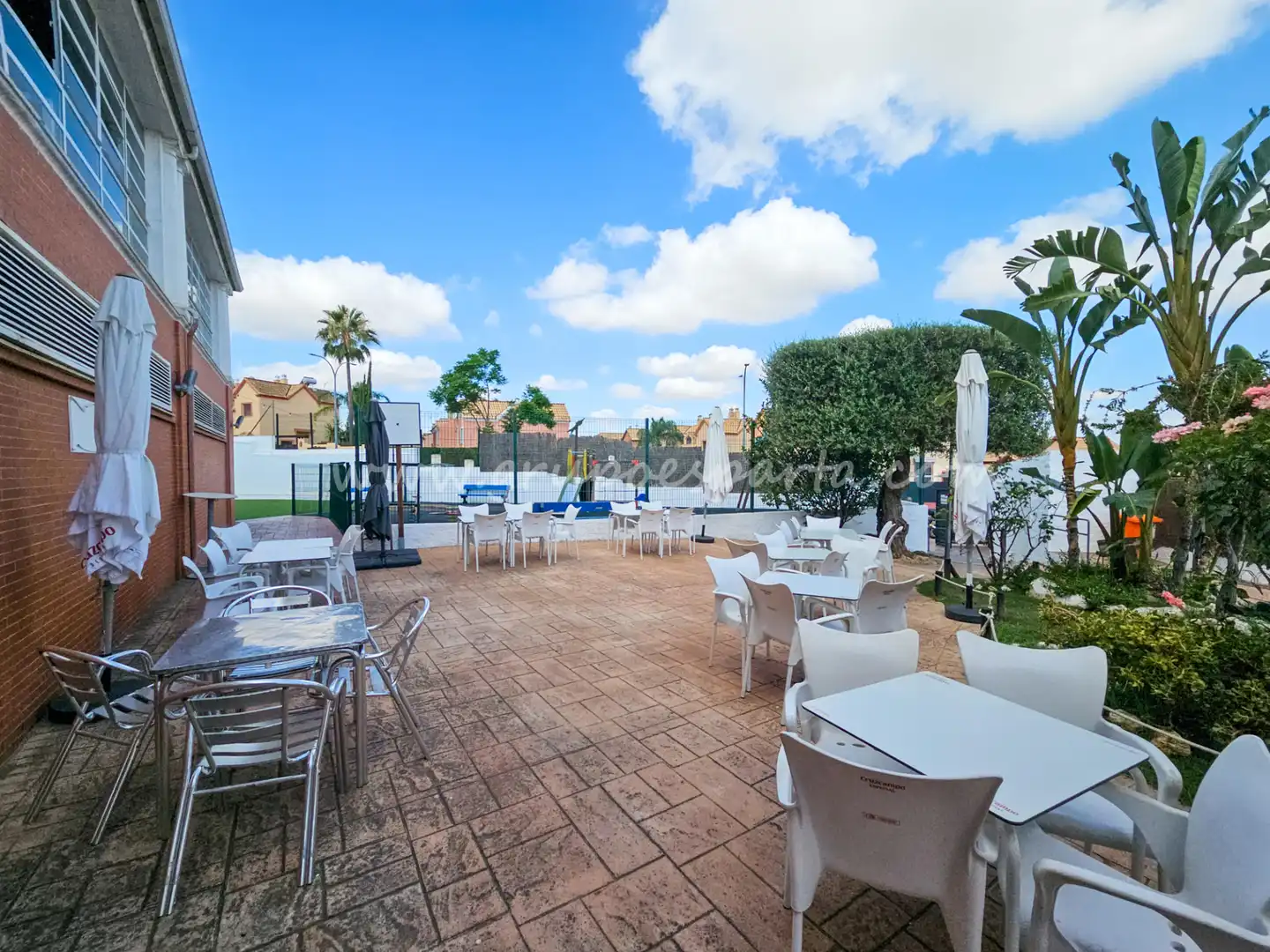Terrace of Detached homes for sale in Espartinas  with Air Conditioner, Heating and Oven