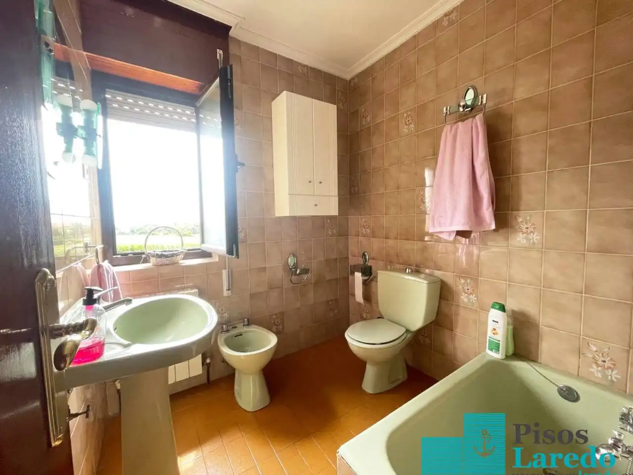 Bathroom of Houses for sale in Argoños   with Heating, Private garden and Parquet flooring