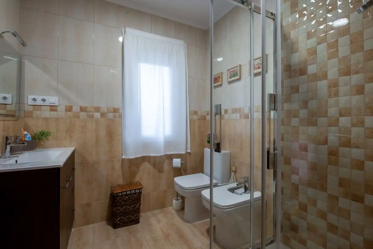 Baño de Piso en venta en El Astillero   con Trastero