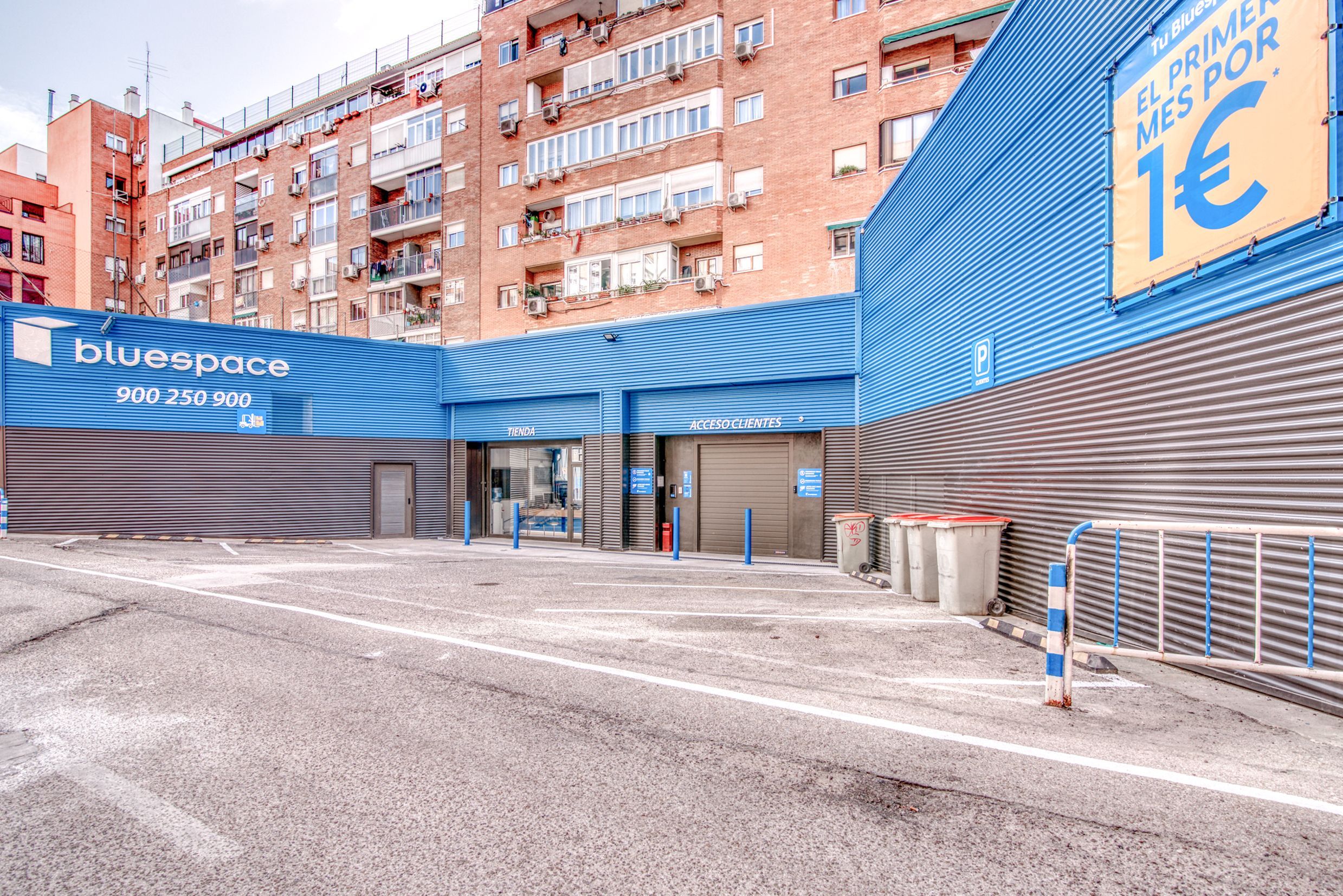 Vista exterior de Traster de lloguer en  Madrid Capital amb Alarma